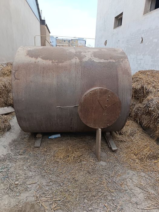 Ёмкость сотилади 5 тонналик