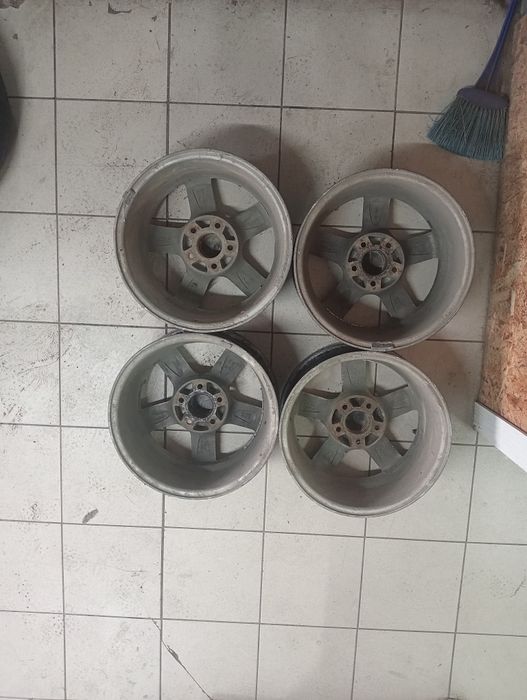 Продам титановые диски р16