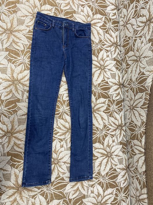 Продам джинсы синий