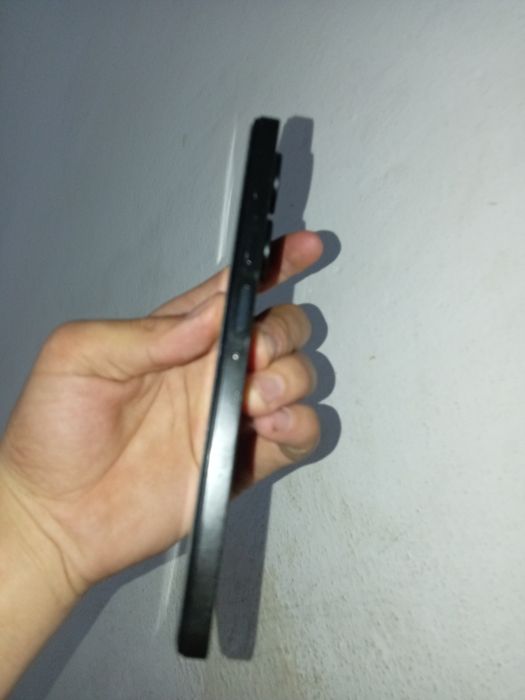 Redmi 13c xotirasi 64 karobka dakment