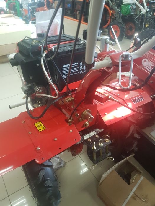 Мотоблок культиватор плуг