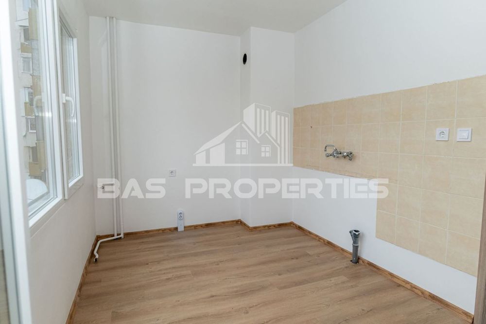 Продава се Едностаен апартамент в София, Надежда 2 - 45 кв.м за 1462 €/кв.м - Снимка #1