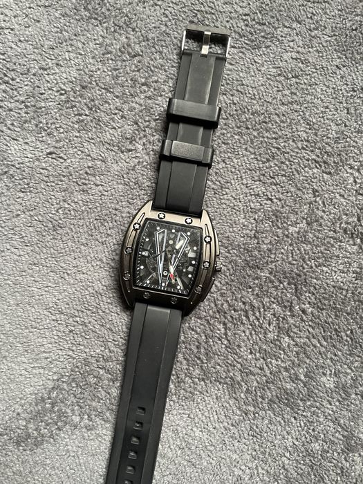 Продам часы  BOYZHE