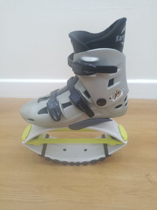 Продам ботиночки kango jumps