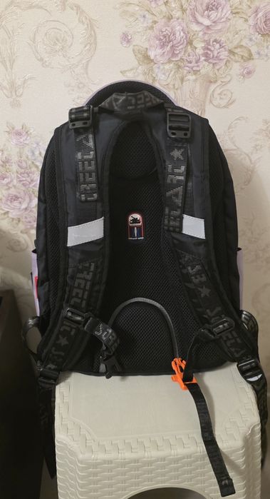 Продам рюкзак для школьников
