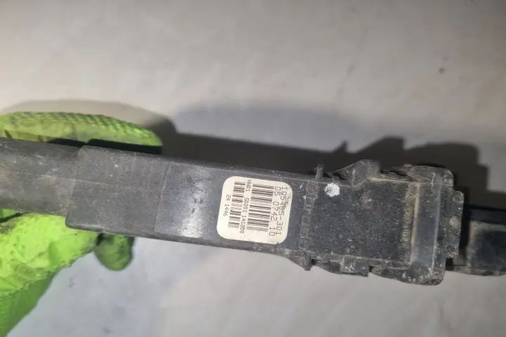 MOTOAS MACARA GEAM DREAPTA FATA 105415-301 Volkswagen VW Golf