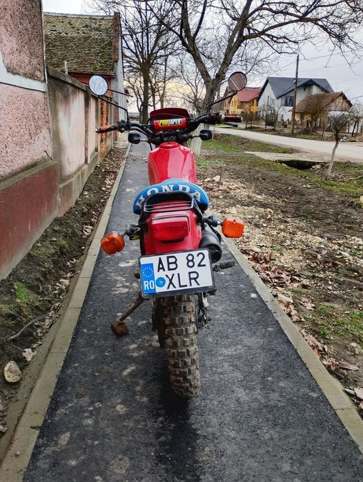 Vând enduro Honda xl 250r