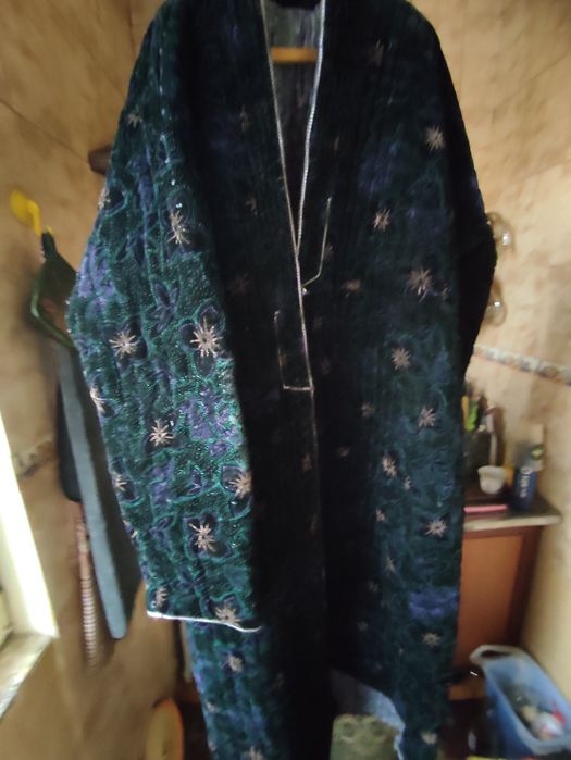 Чапан новый                 .