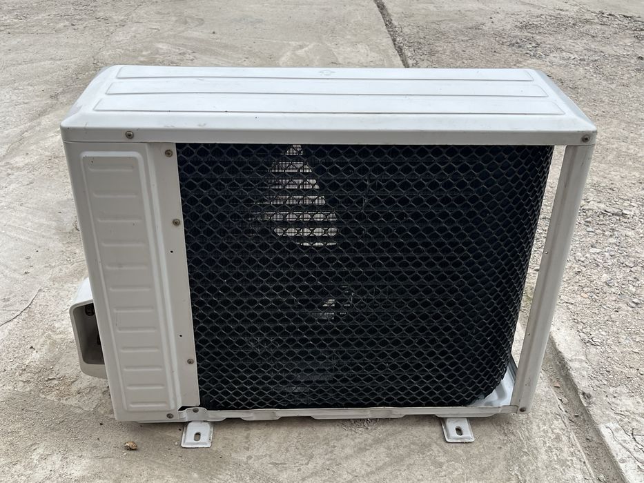 Кондиционер TCL.