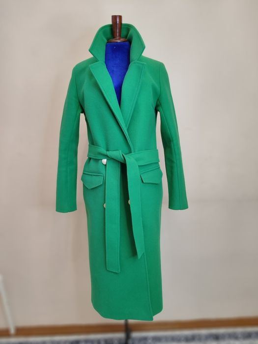 Пальто сотилади .