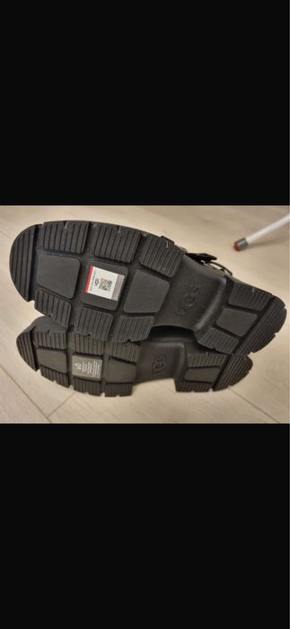 Ghete UGG Ashton Lace-Up dama nr 41 negre noi cutie.