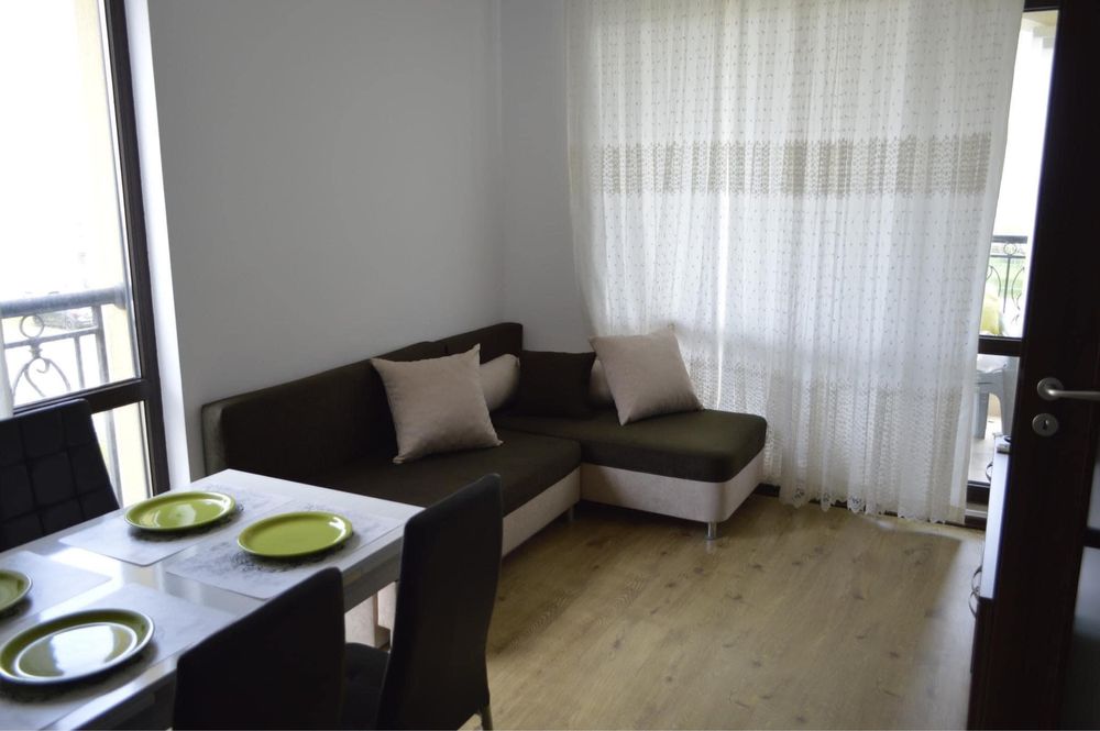 Апартамент под наем “Джули”