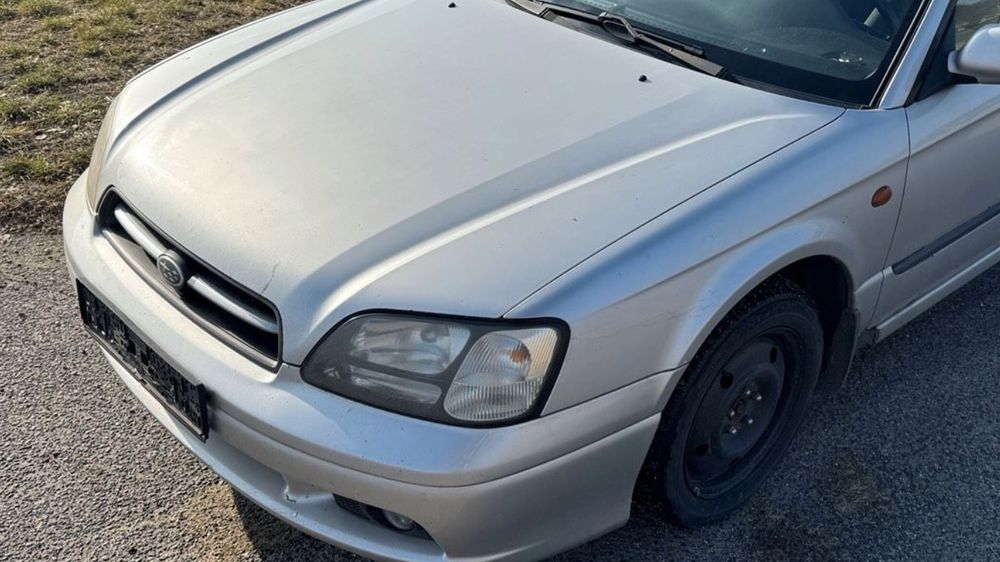 Продава се само на части Subaru Legacy 2.0