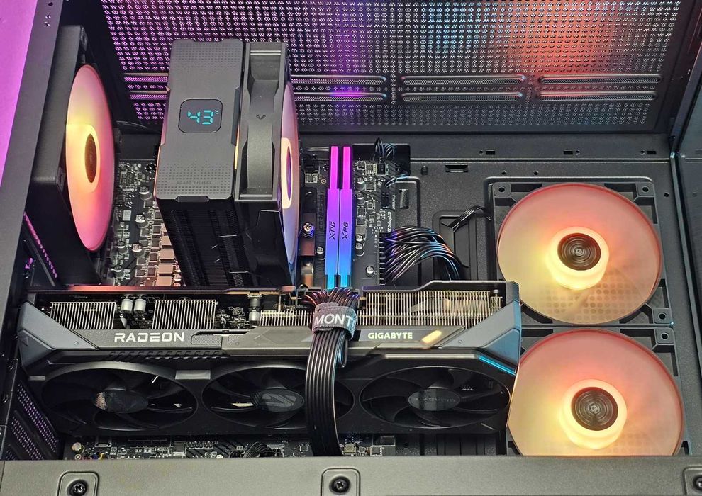 Ryzen 5-7500F/RX 9060XT 16GB/RAM 32GB/SSD 1TB/Чисто Нов+Гаранция!