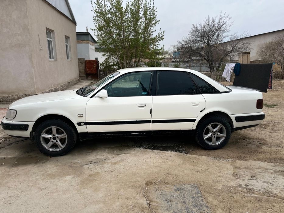 Ауди с 4  100.  Сатылады