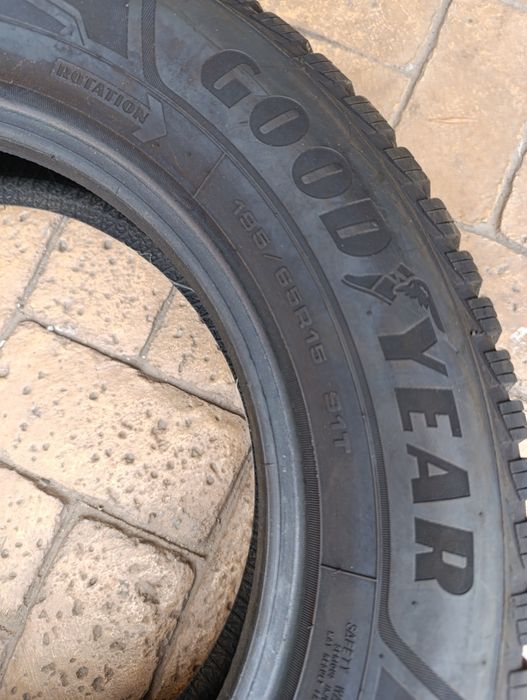 Зимни гуми Good year 195/65/15 Ultra grip 9+