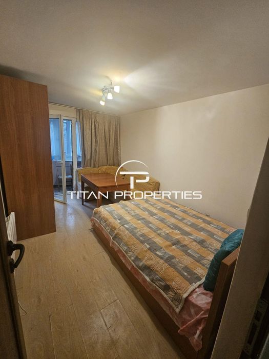 Дава се под наем Едностаен апартамент в Бургас, Център - 40 кв.м за 298.86 € - Снимка #1