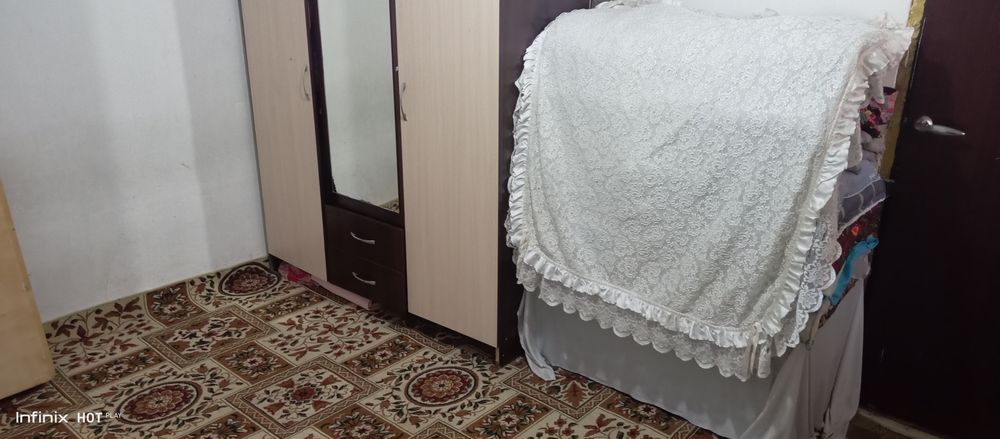 Акку магазин жанында