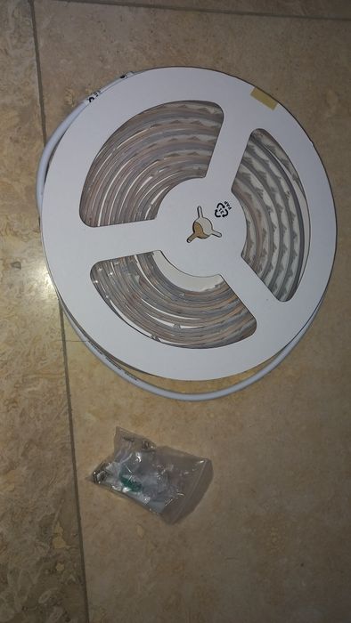 Vând bandă led+ transformator.