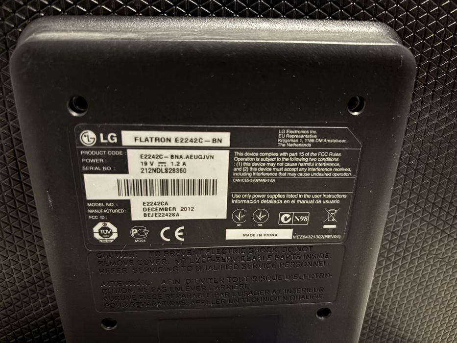 Monitor LG diagonala 22 inchi functional