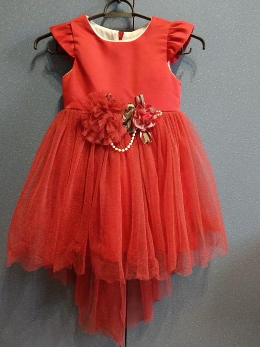 Детские нарядные платья.