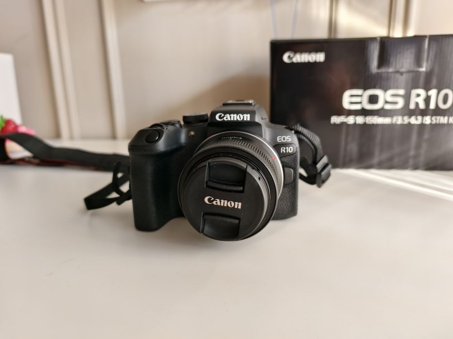 Canon R10 Kit RF-S 18-45