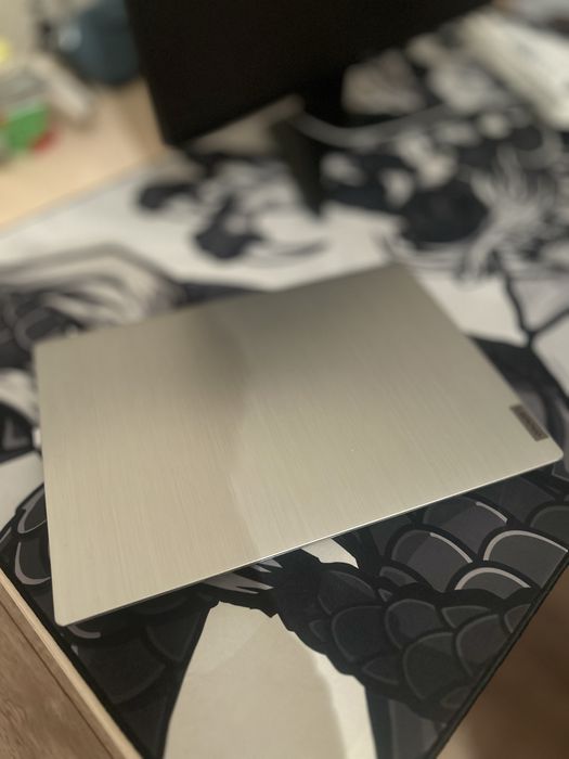 Lenova Ideapad 3 Срочно
