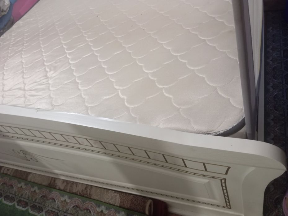 Кровать двухспальная