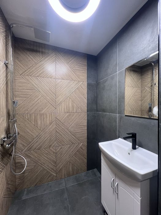 Продава се Четиристаен апартамент в Плевен, 9-ти квартал - 107 кв.м за 1234 €/кв.м - Снимка #8