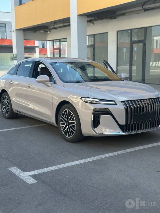 Roewe m7 2100 km