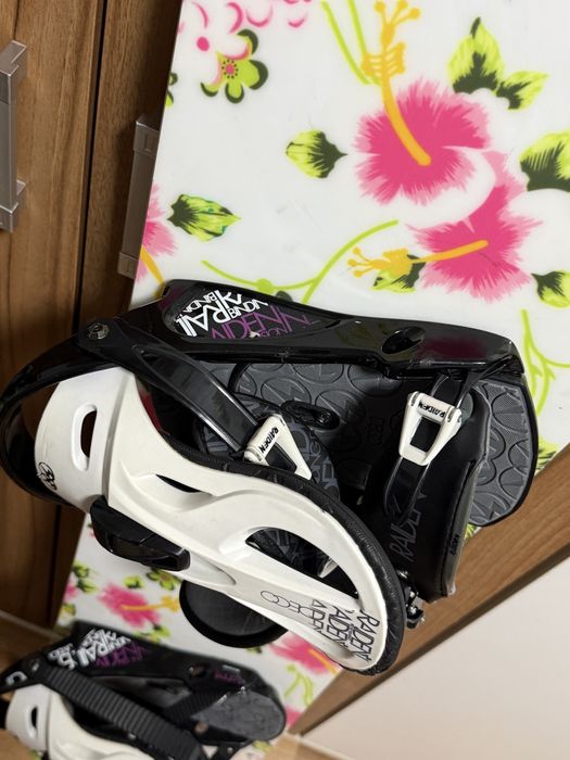 Set Placi Snowboard + Boots / Burton,Plus Minus,Atomic