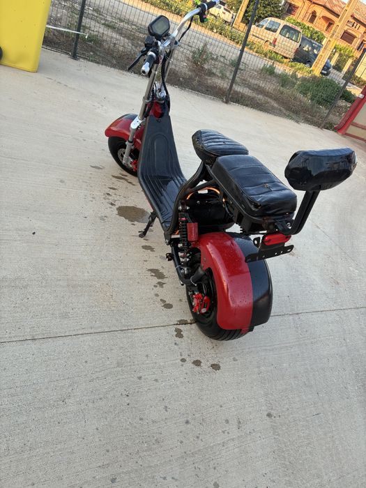 Vand scuter electric