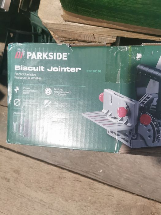 Masina de frezat dibluri plate Parkside noua în cutie