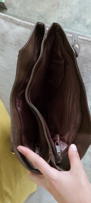 Дамски чанти различни цветове