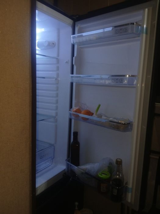 Срочно продам холодильник