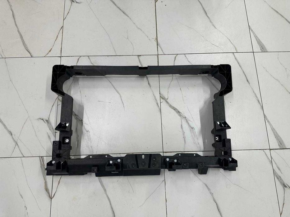 Geely Emgrand суппорт радиатора