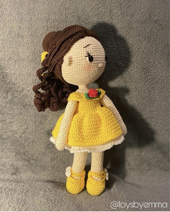 Ръчно плетена играчка