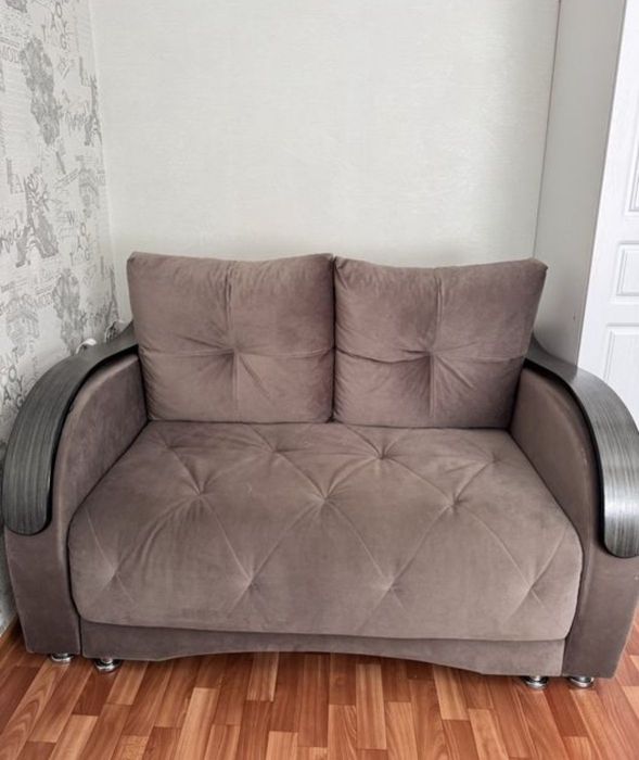 Продам диван подростковый