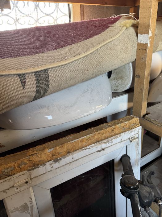 Продам раковину с пидисталон