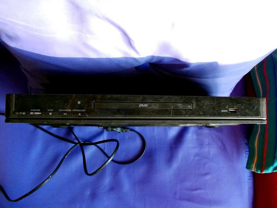 Компактни двд с USB, DVD, мини плеър, дистанционно