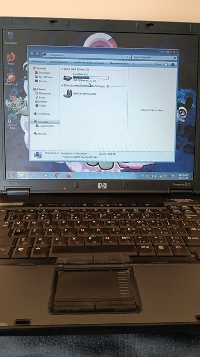 HP лаптоп HP Compaq – работещ, с Windows 7 + зарядно