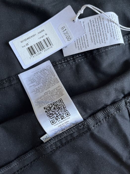 Нова. Кожена пола Guess номер 25/XS