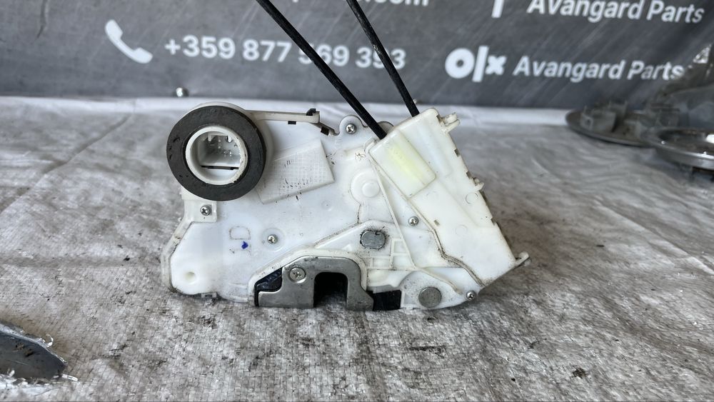 Toyota Yaris 2 2005- брава предна врата