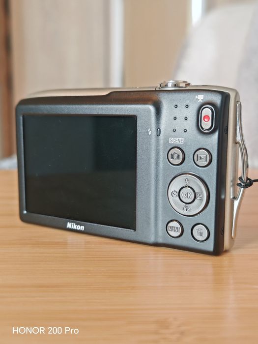 Nikon Coolpix s3300