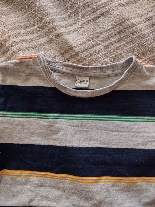 Блузи за момче 6-7години LC WAIKIKI + още една подарък всичко за 10л