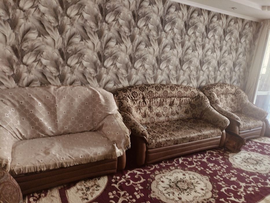 Уголок диван сост хороший