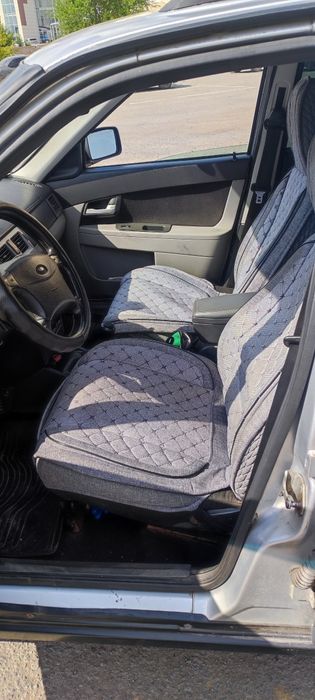 Продаю приора универсал