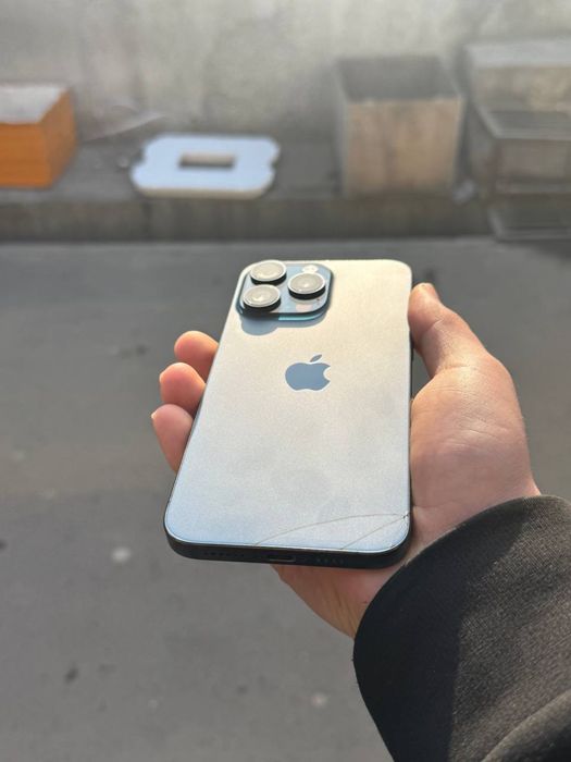 Srochna Iphone  15 pro max 256 gb