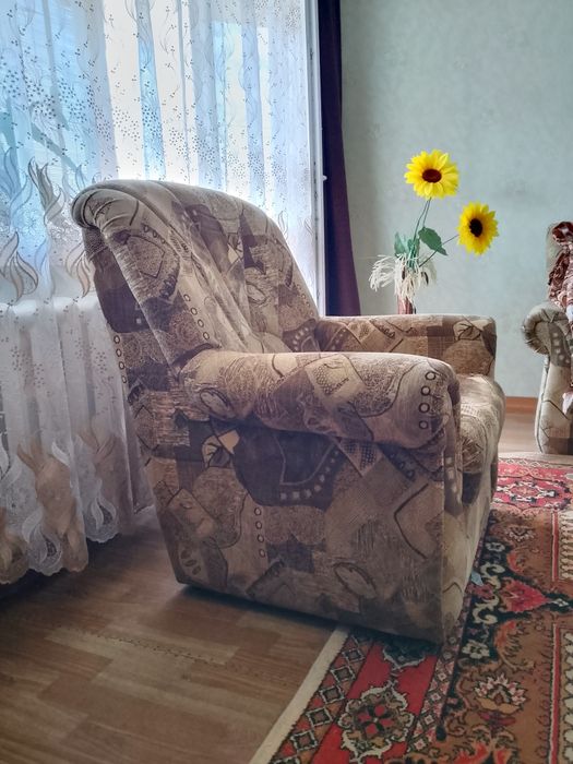 Продам 2 кресла в хорошом состоянии