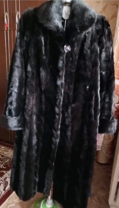 Продам норковую шубу